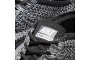 NIKE FLYKNIT RACER - Black & White