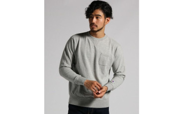 Sweat pullover with chest pocket