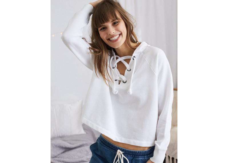 AERIE LACE-UP CROP HOODIE