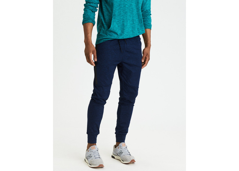 LIGHTWEIGHT FLEECE JOGGER