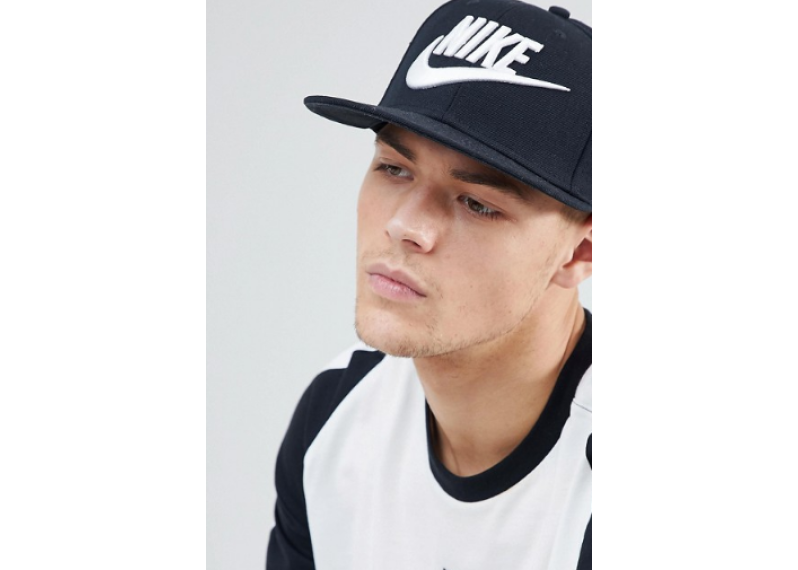 Nike Logo Snapback Cap 