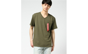 pocket V-neck T-shirt