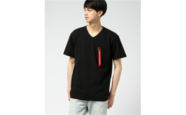 pocket V-neck T-shirt