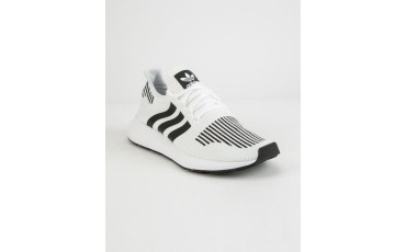 Swift Run White & Black Shoes