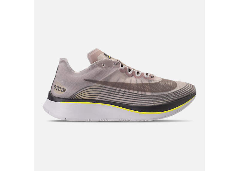 ZOOM FLY SP RUNNING SHOES