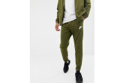 Tracksuit Set In Green 
