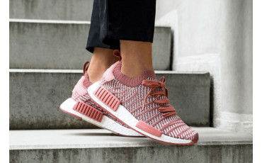 NMD R1 STLT PRIMEKNIT 女裝