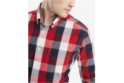 Tommy Men's Classic Fit Calmon Plaid Shirt