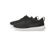 NIKE ROSHE TWO FLYKNIT - Black, Dark Grey & White